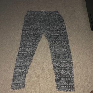 Bohemian printed gray leggings